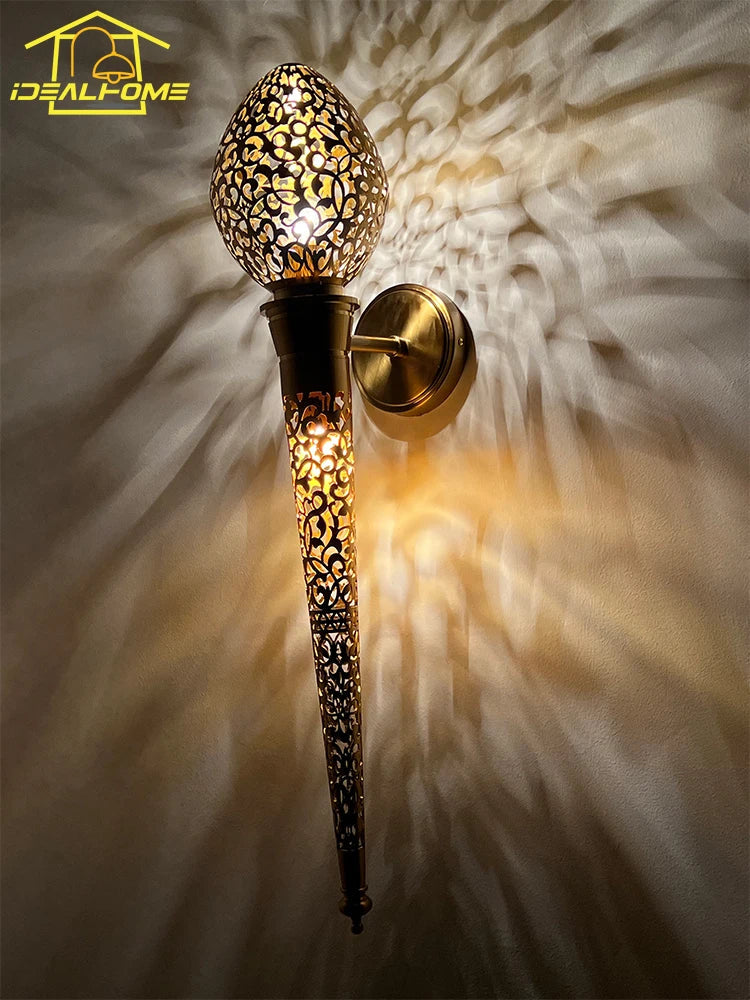 Applique murale marocaine sculptée torche exotique à led pour intérieur Théophile Étude - Présence Sculpturale & Esprit Décoratif