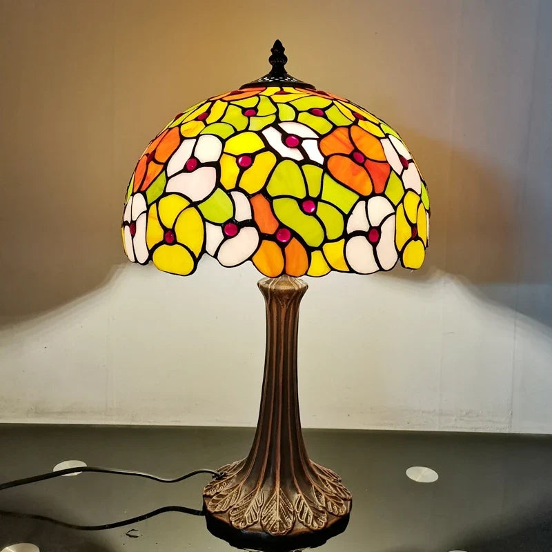 Lampe à poser — De table style tiffany fleur décorative en verre coloré