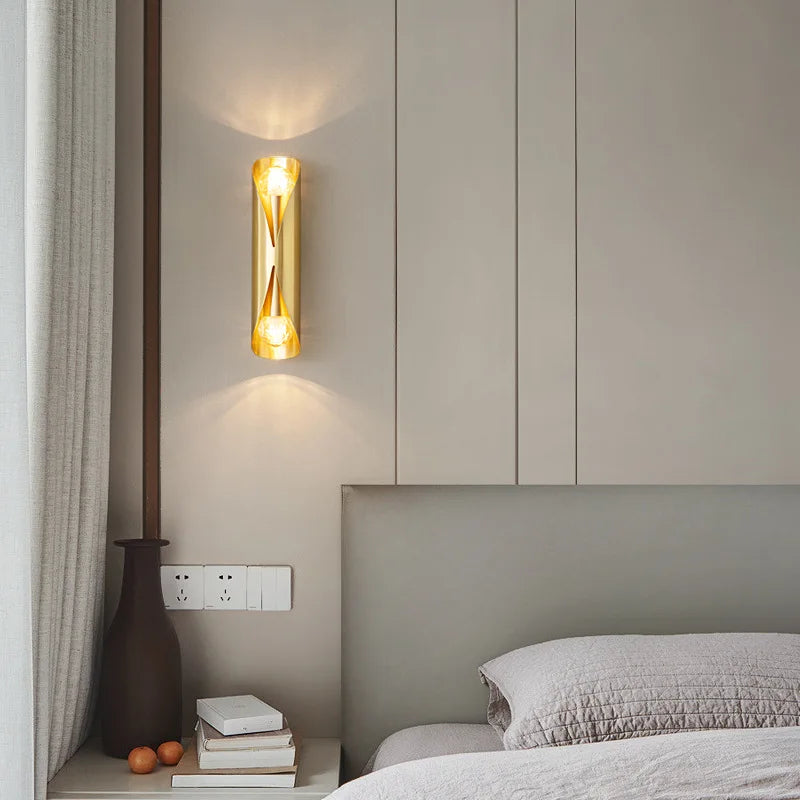 Applique murale — LED moderne en cuivre pour intérieur élégant
