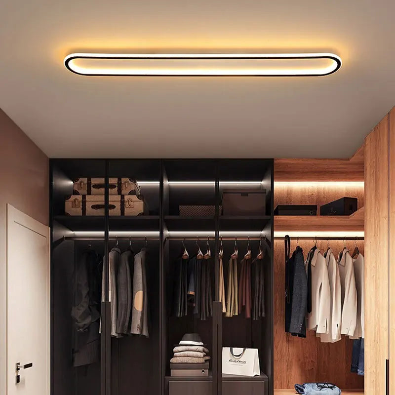 Plafonnier moderne à leds pour éclairage créatif polyvalent Léonie Solstice - Une Note Actuelle dans le Décor