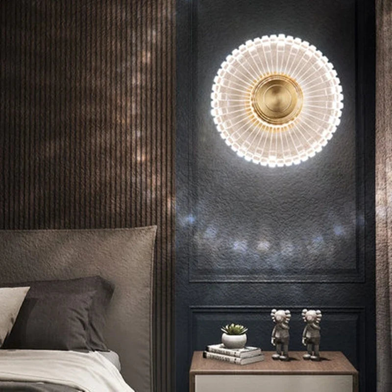 Applique murale led en cuivre et acrylique décoration intérieure nordique Valère Prélude - Une Présence Sobre et Élégante