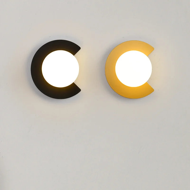 Applique murale design moderne pour éclairage décoratif intérieur Iris Aube - Une Note Actuelle dans le Décor
