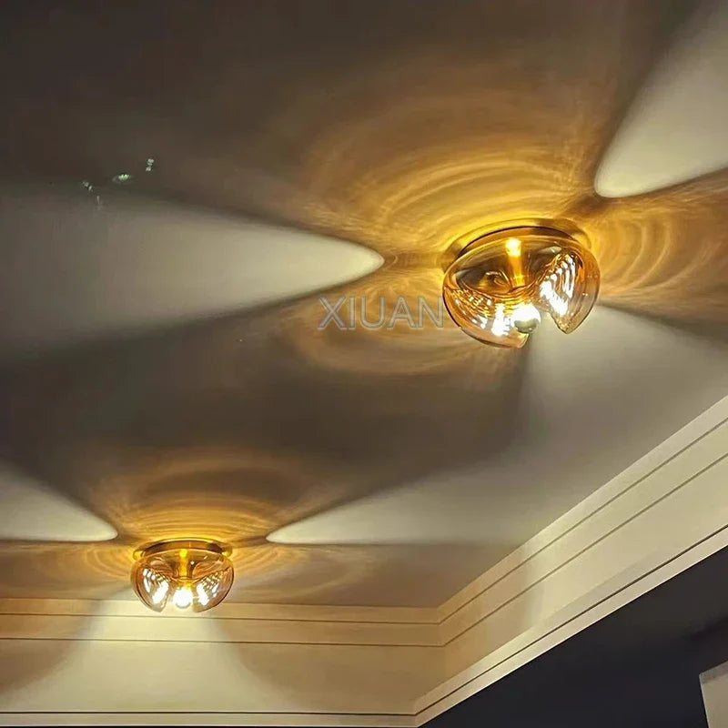 Plafonnier — Bauhaus en verre avec ondulation LED moderne