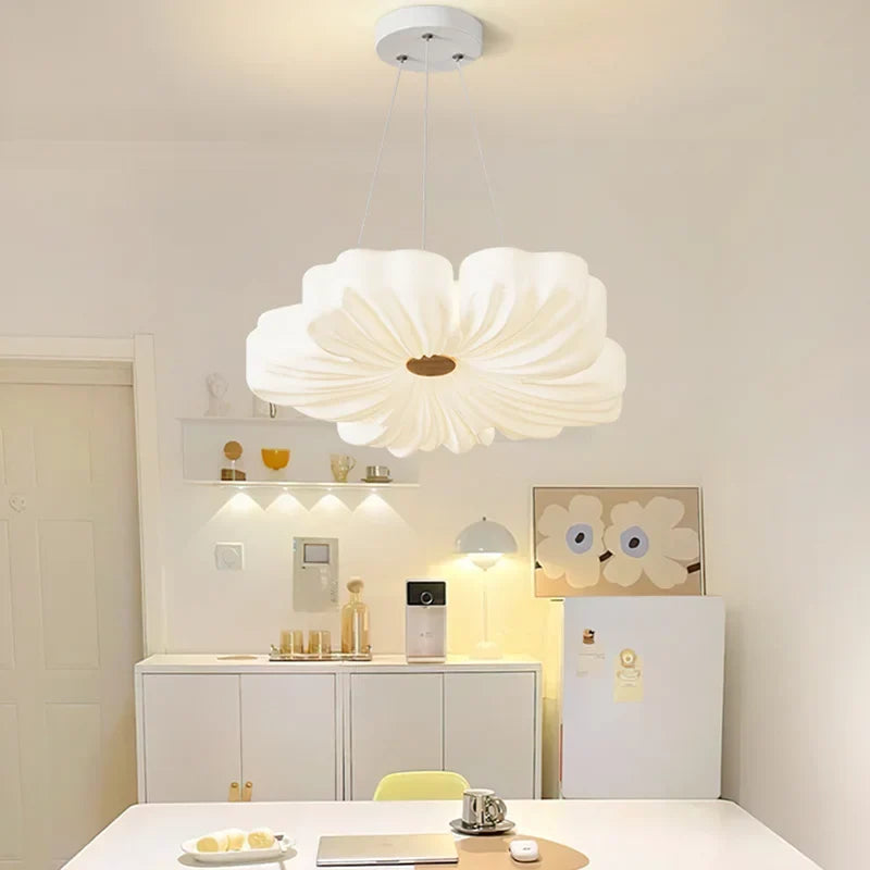 Plafonnier moderne à leds en forme de fleur pour décoration intérieure Adélie Souffle - Une Note Actuelle dans le Décor