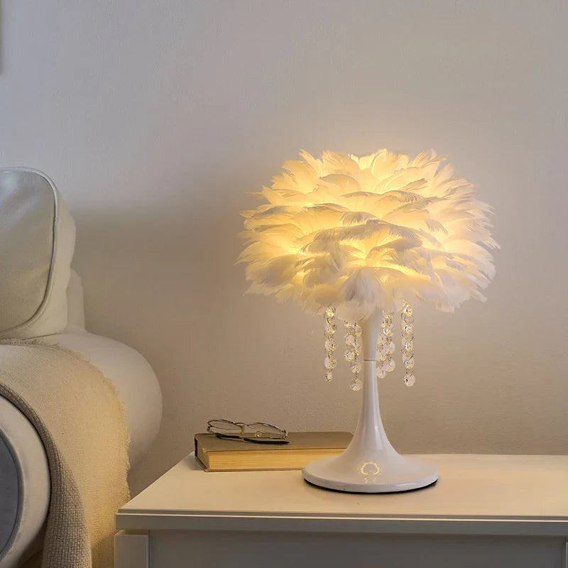 Lampadaire — Postmoderne en plumes avec interrupteur à pied