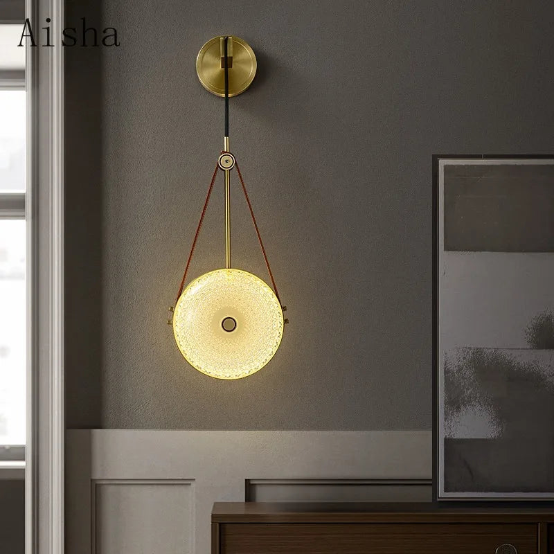 Applique murale de luxe minimaliste pour intérieur créatif Raphaël Échappée en Verre - Une Présence de Verre Élégante