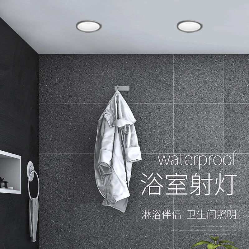 Spot led étanche résistant à l'humidité et au brouillard Constance Clairval en Aluminium - Une Présence Décorative Affirmée