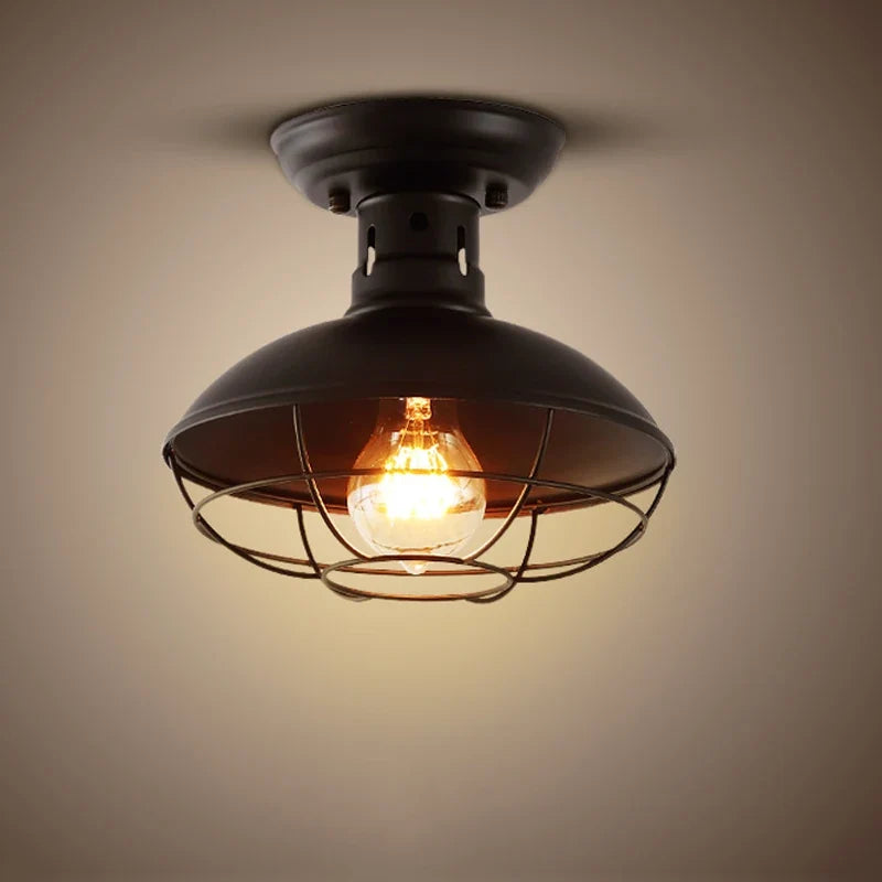 Plafonnier industriel rétro américain en fer lampara techo Nella Solstice - Un Accent Industriel Élégant