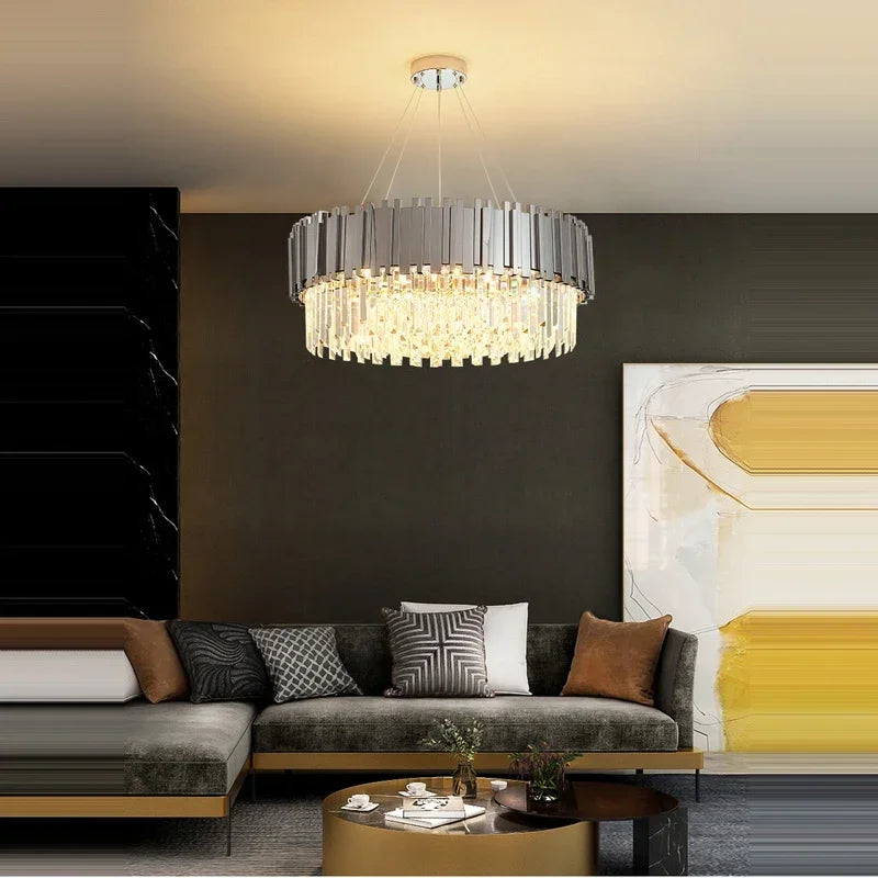 Lustre — En cristal moderne pour décoration intérieure élégante