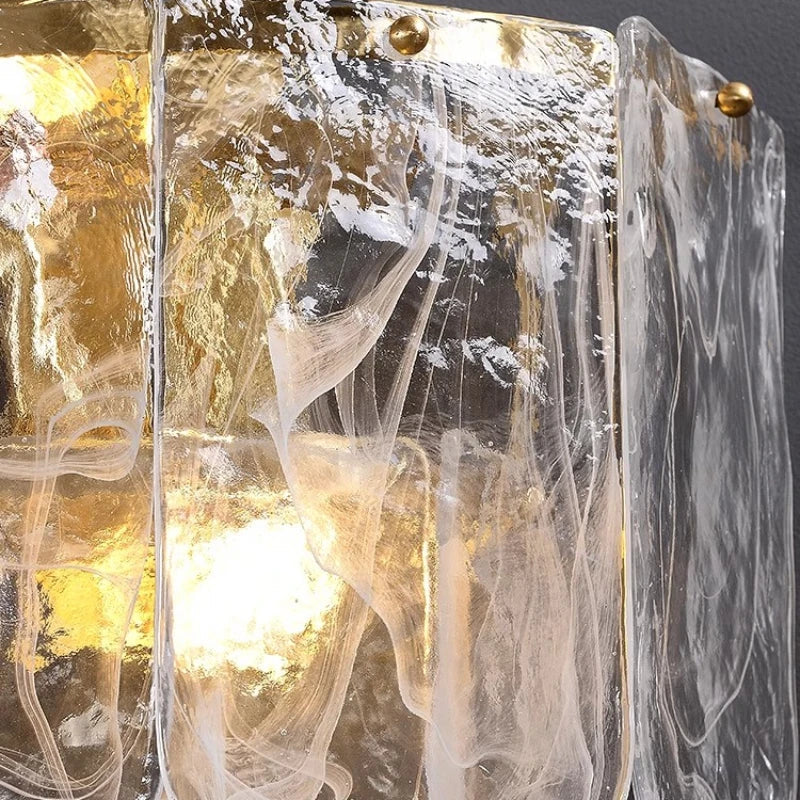 Applique murale led en verre design moderne pour décoration intérieure Milène Clarté - Une Présence de Verre Élégante