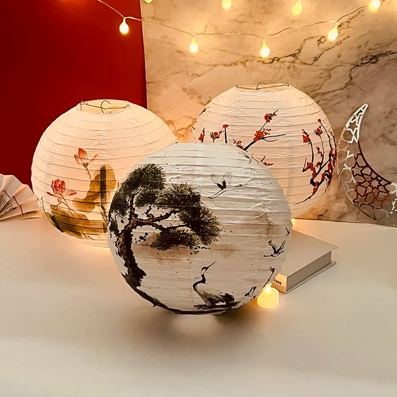 Abat-jour rond en papier à motifs de pin, lotus ou prunier japonais – Florélis