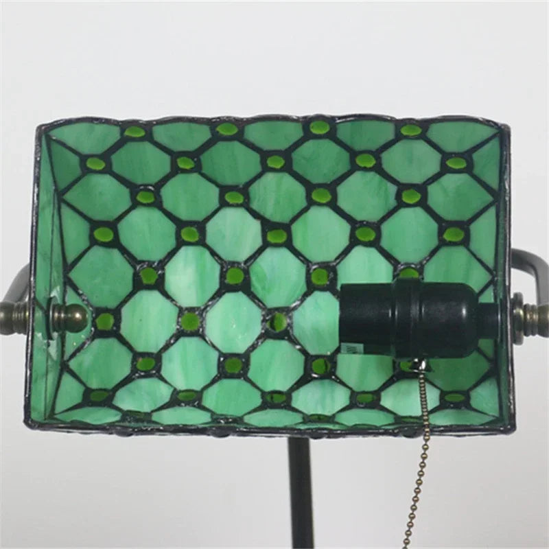 lampe de chevet vintage en vitrail pour décoration intérieure