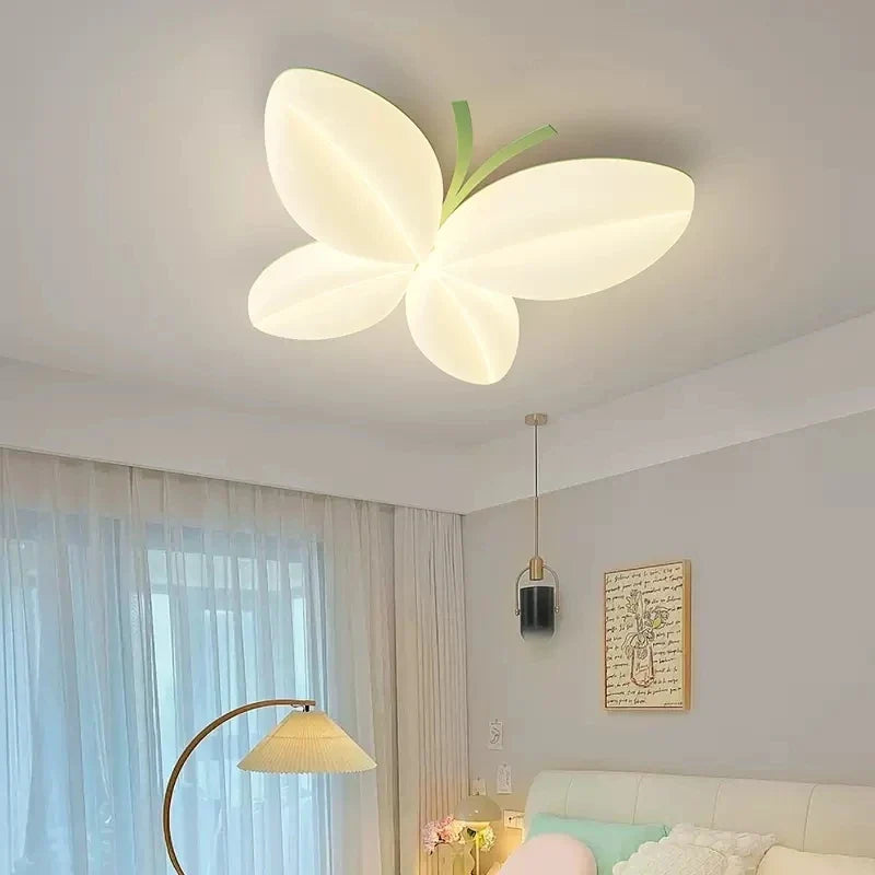 Plafonnier créatif papillon pour chambre de petite fille Hortense Épurelle - Une Touche Élégante dans le Décor