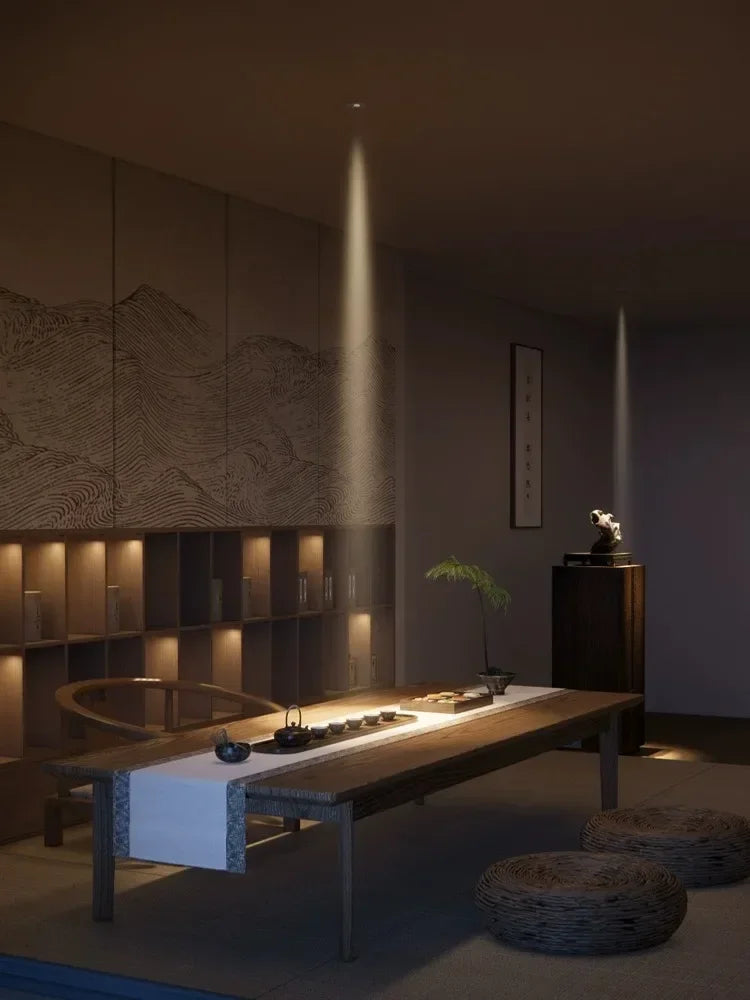 Spot led ultra fin à angle de faisceau pour éclairage intérieur Suzon Solstice en Aluminium - Une Présence Décorative Affirmée