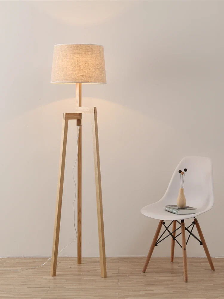 Lampadaire — Sur pied pour salon Vintage lampadaire en bois pied pour étude chambre chevet éclairage LED trépied lampe sur pied