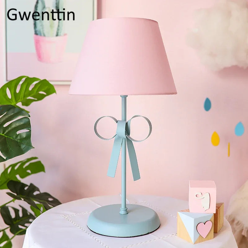 lampe de bureau moderne à nœud papillon pour chambre décorative