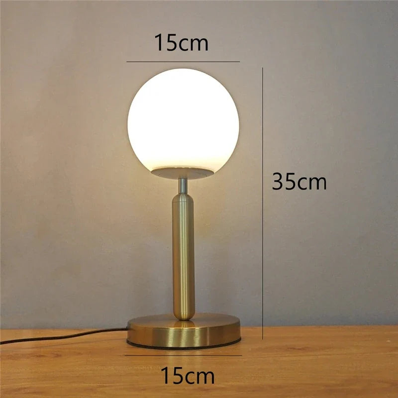 Lampe à poser — De table moderne créative en verre LED nordique