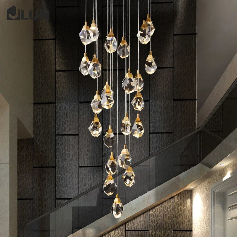 Lustre — En cristal de diamant de luxe escalier grand salon