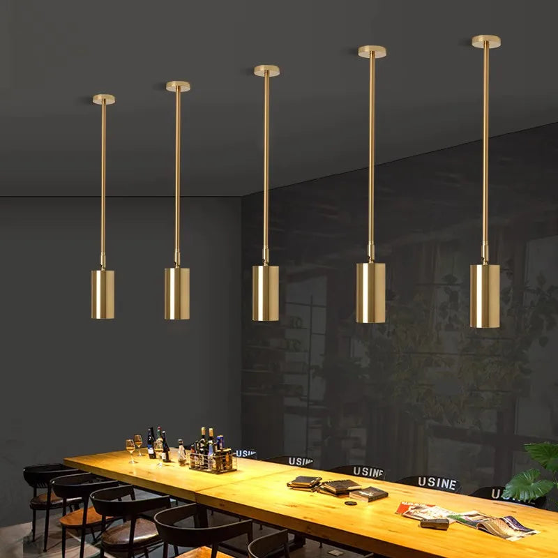Projecteur à perche pour magasin et salon de manucure Orson Dessin en Métal - Simplicité & Caractère au Quotidien