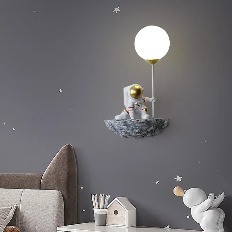 Applique murale — Dessin animé astronaute lampe LED pour enfants