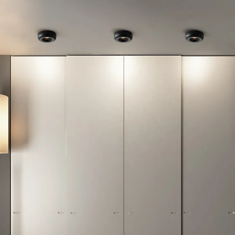 Plafonnier led intégré design pour éclairage moderne discret Lysandre Solstice - Une Note Actuelle dans le Décor
