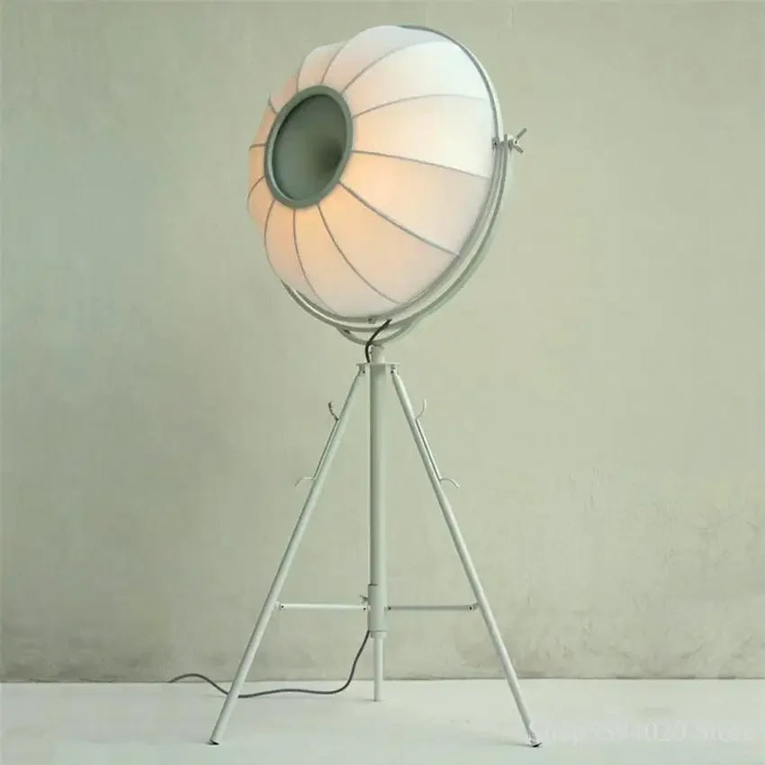 Lampadaire — Loft trépied LED réglable forme satellite