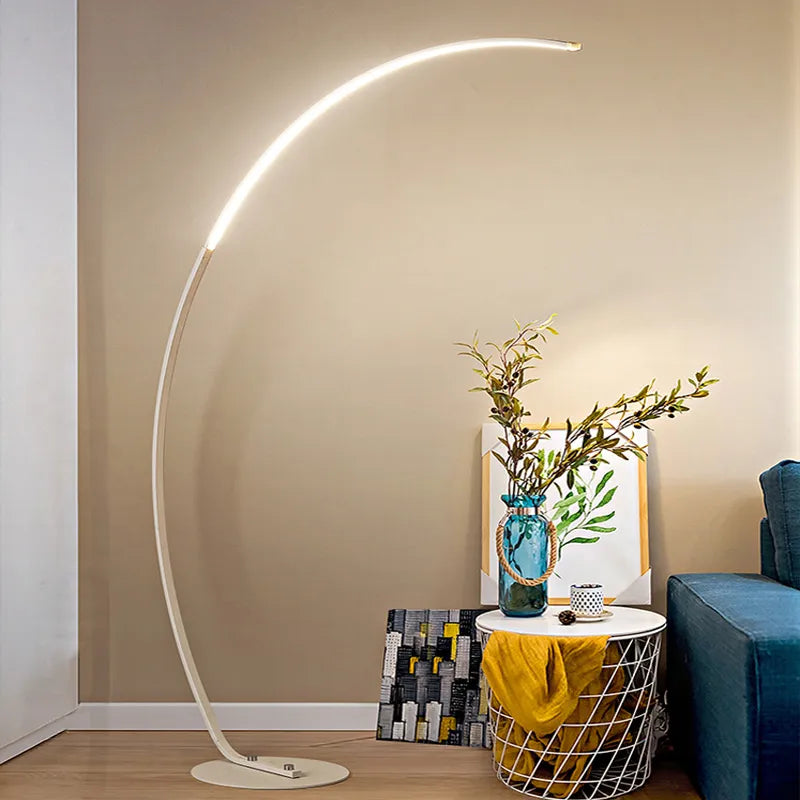 Lampadaire arc LED RVB nordique noir ou blanc avec commande à distance par application pour salon et salle à manger – Orélian Dune