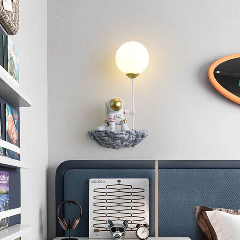 Applique murale — Dessin animé astronaute lampe LED pour enfants