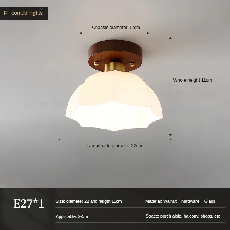 Plafonnier vintage simple en verre et noyer pour éclairage domestique Léopold Courbe - Matière Chaleureuse & Lignes Élégantes