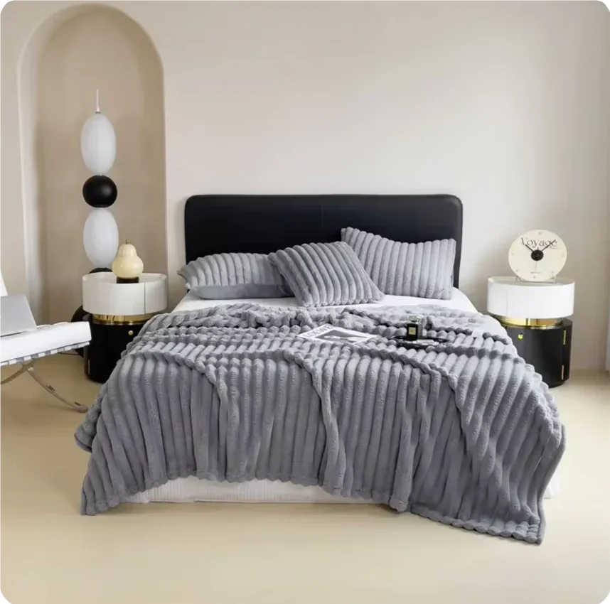 Plaid plaid épais doux en polaire corail pour lit Éléonore Poème - Une Note Singulière dans le Décor