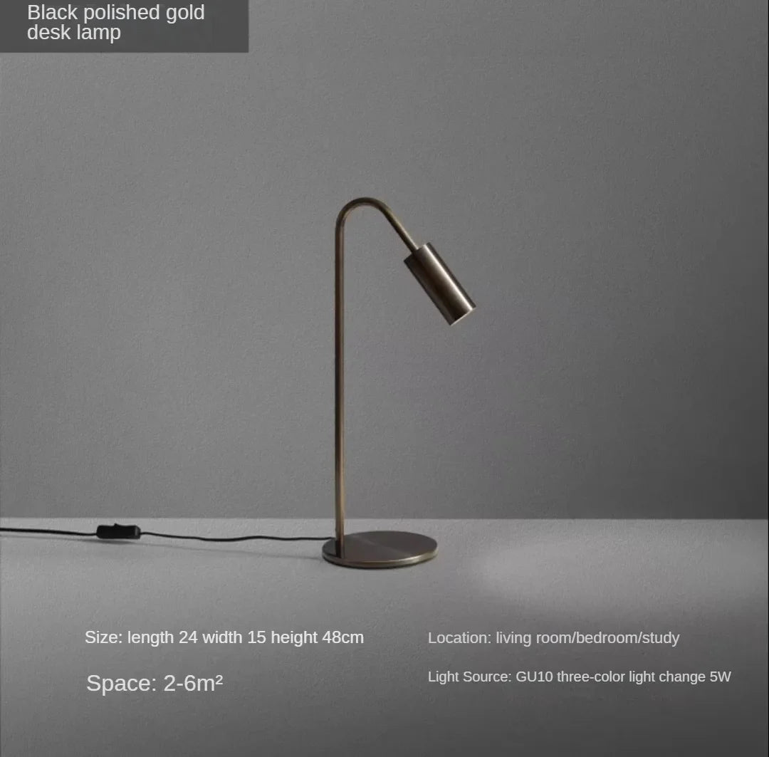 lampe de bureau minimaliste en cuivre pour lecture et décoration