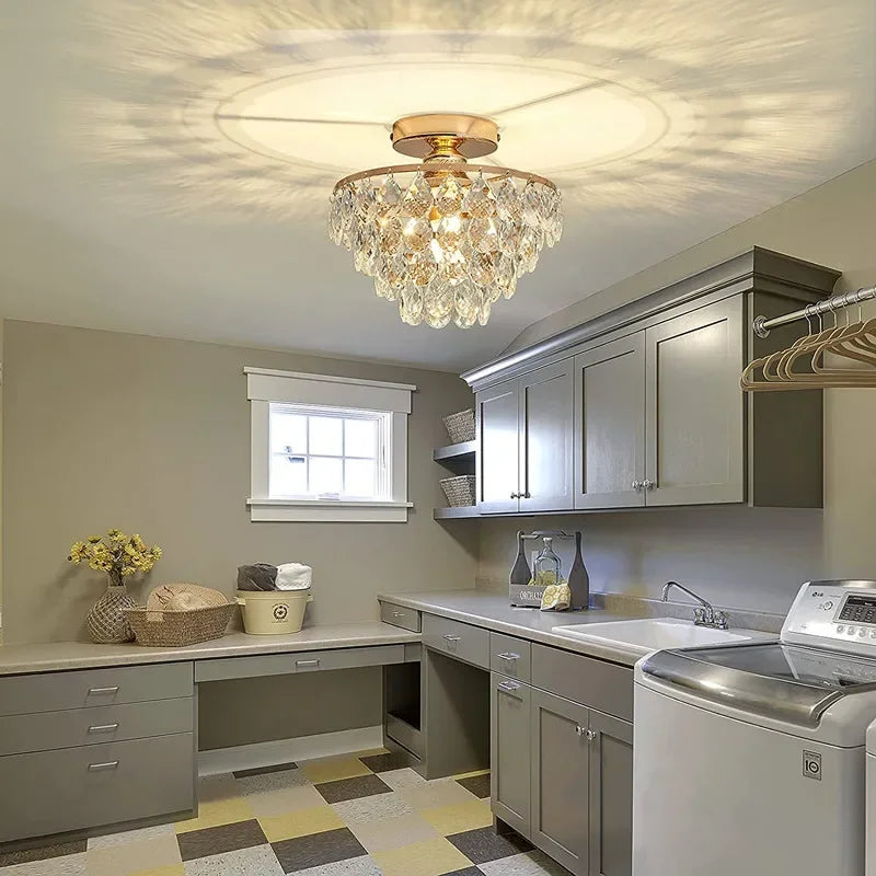Plafonnier moderne en cristal pour intérieur élégant et raffiné Alix Résonance - Jeux de Reflets & Présence Raffinée