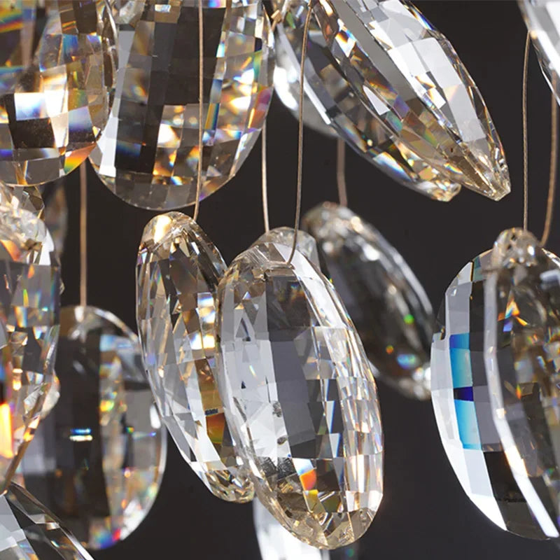 Lustre — En cristal de luxe pour décoration intérieure élégante