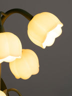 Vivid Applique Murale Élégante Fleur de Lys Blanche - Neutralighting