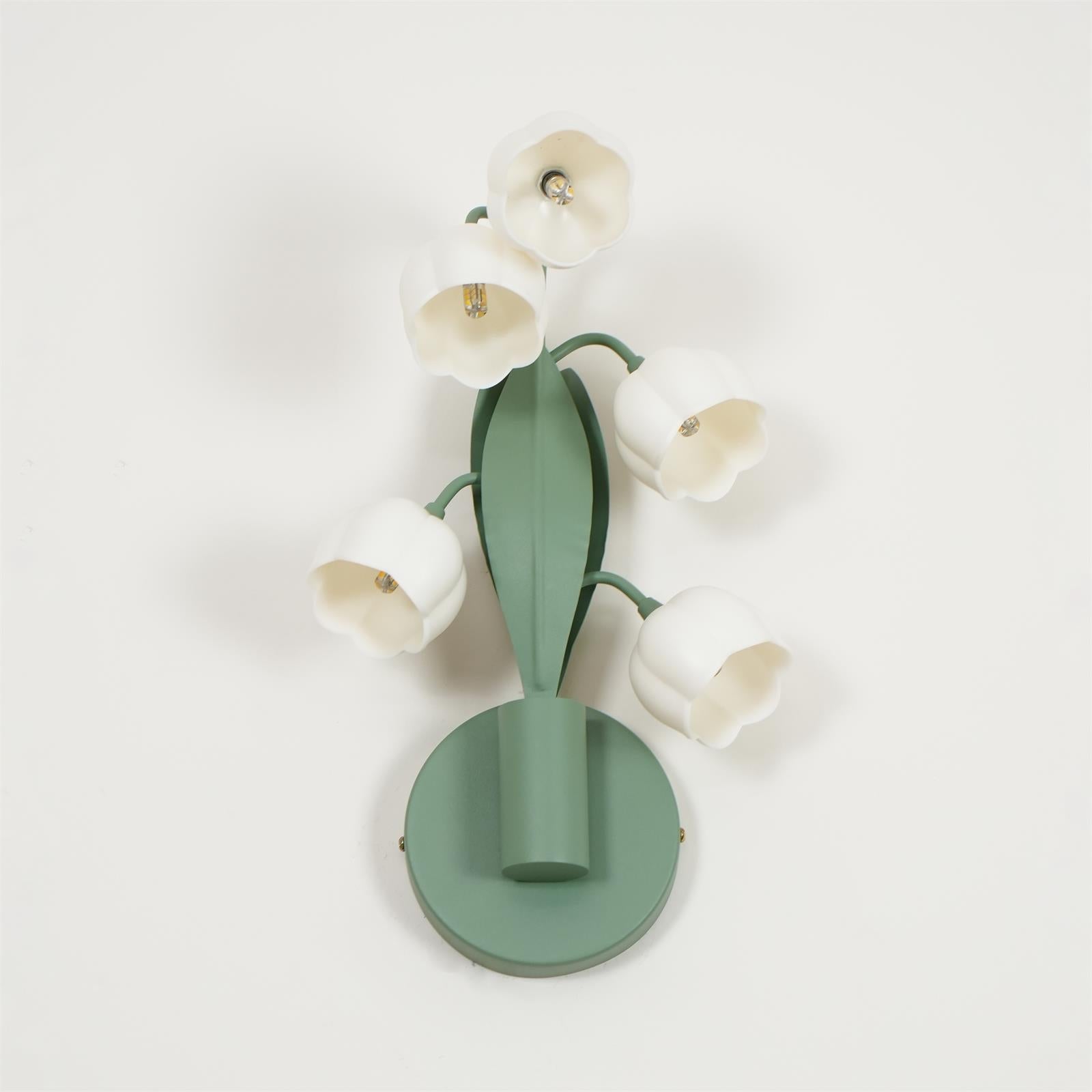 Vivid Applique Murale Élégante Fleur de Lys Blanche - Neutralighting