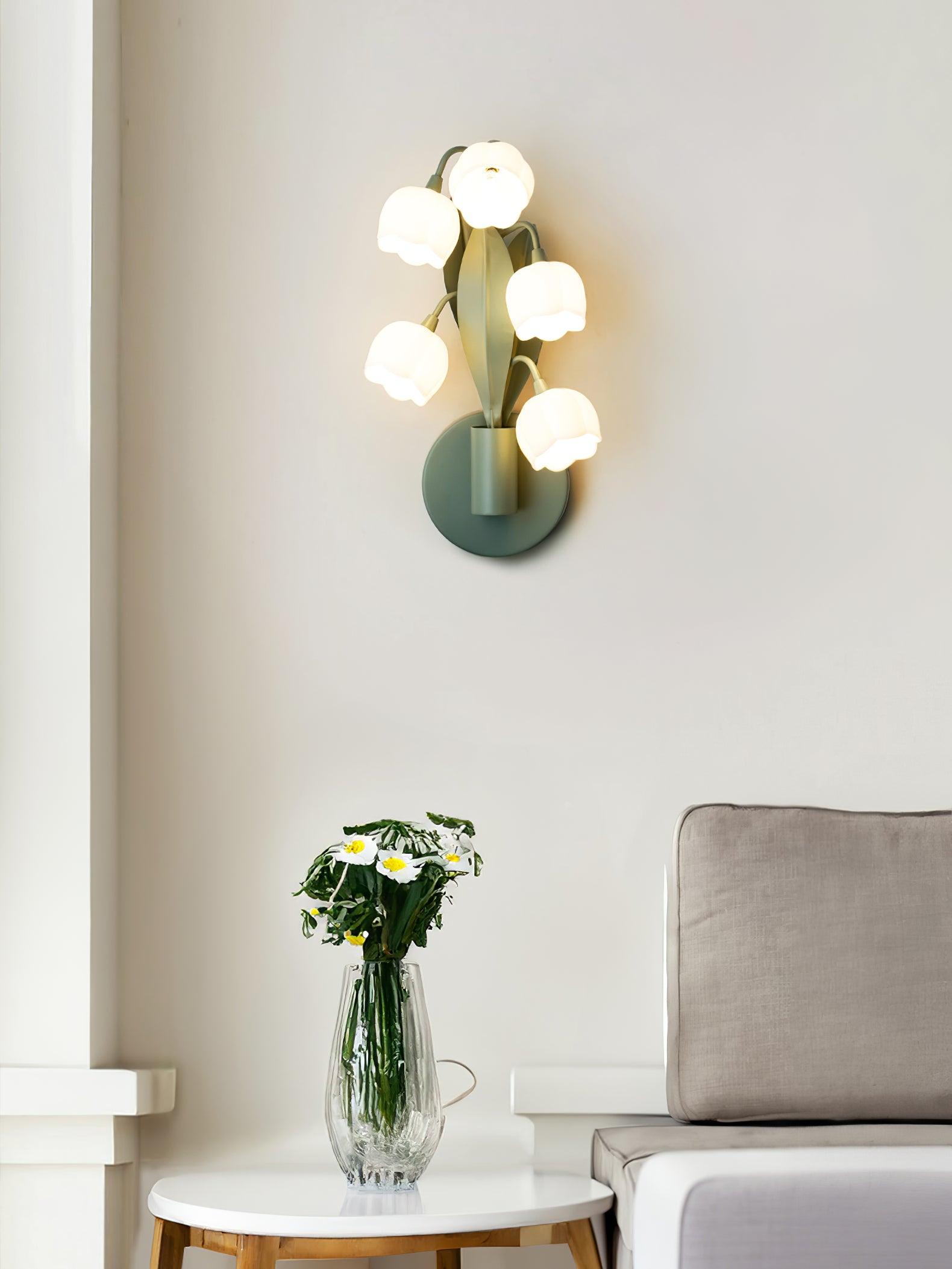Vivid Applique Murale Élégante Fleur de Lys Blanche - Neutralighting