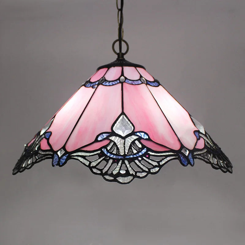 Lustre tiffany vitrail style méditerranéen pour intérieur élégant Héloïse Alizé en Verre - Reflets Délicats & Élégance Visuelle