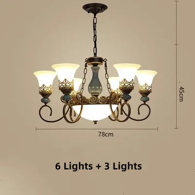 Lustre — Classique antique en céramique et verre vintage
