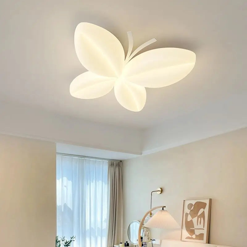Plafonnier créatif papillon pour chambre de petite fille Hortense Épurelle - Une Touche Élégante dans le Décor