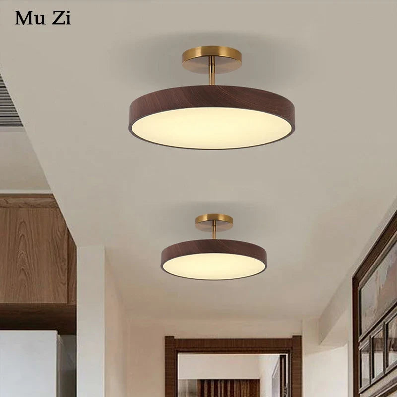 Plafonnier moderne rond imitation bois pour intérieur élégant Aurore Traverse - Une Note Singulière dans le Décor