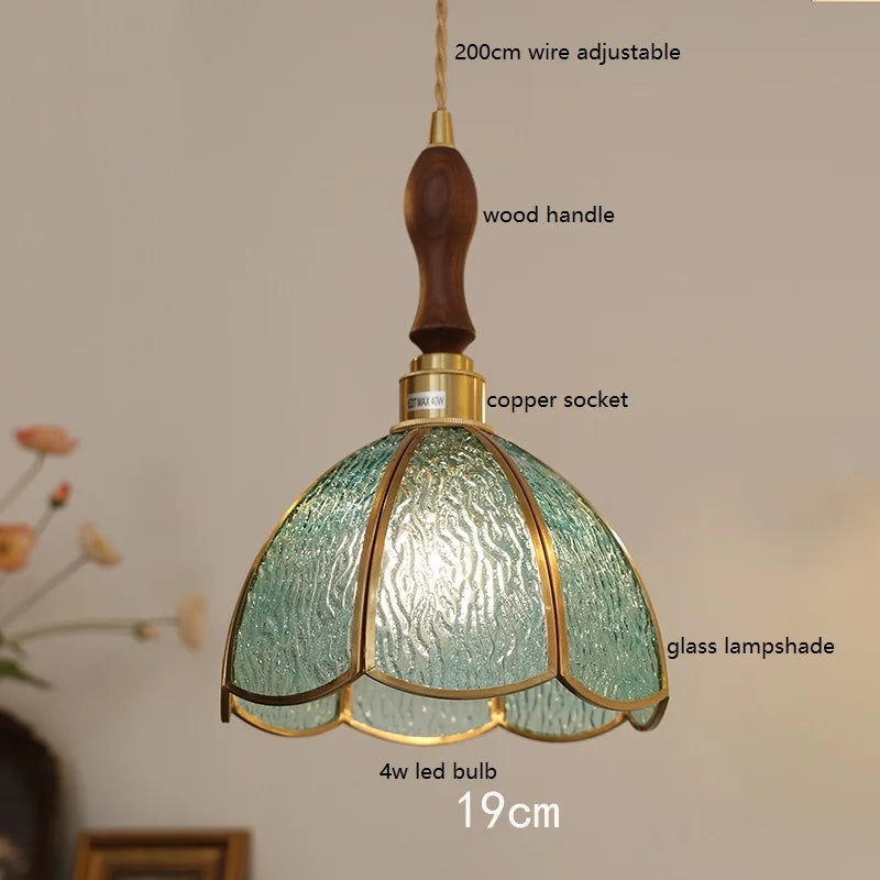 lampe à main vintage nordique avec verre coloré et cuivre