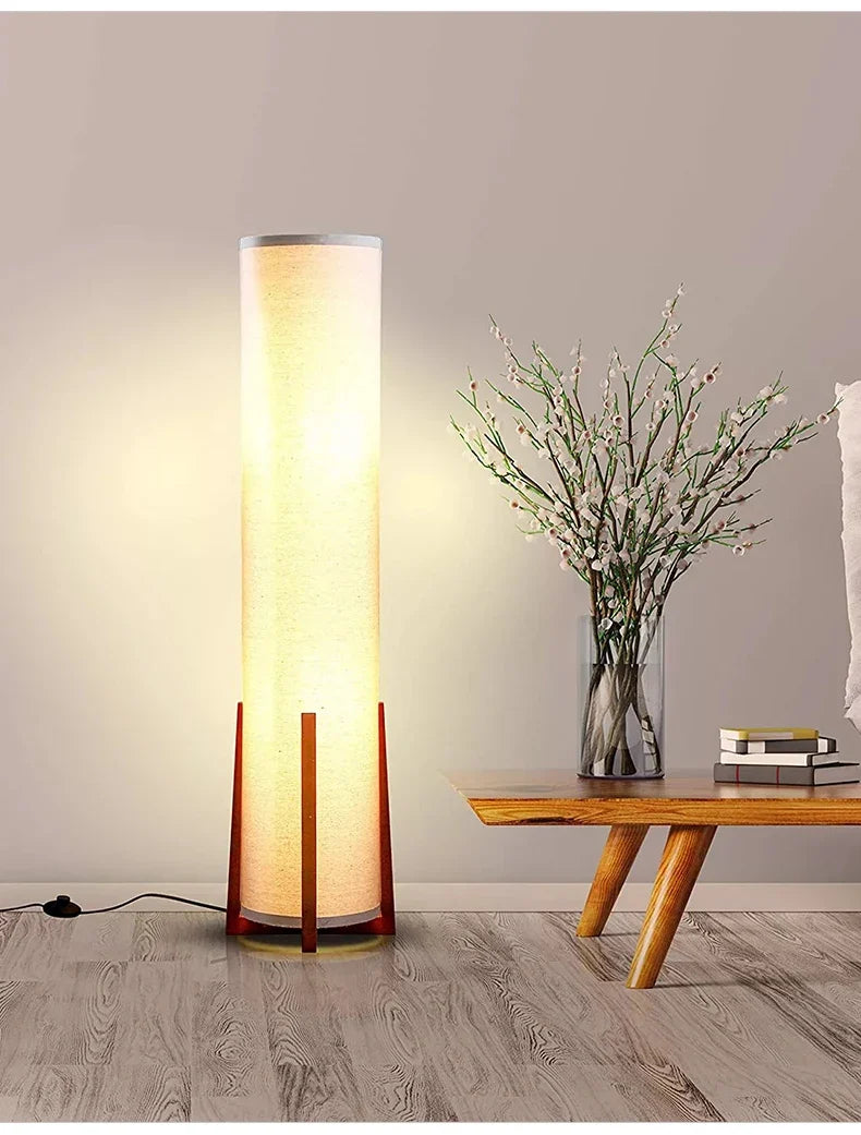 Lampe de Sol Japonaise Théophile Intervalle en Métal - Lignes Dessinées & Décor Raffiné
