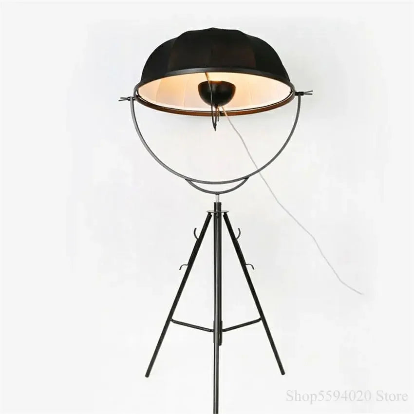 Lampadaire — Loft trépied LED réglable forme satellite