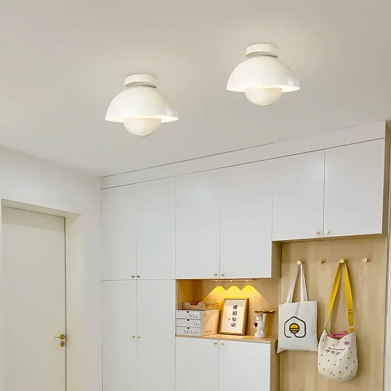 Plafonnier led semi-circulaire moderne pour allée balcon escalier Éden Orée - Esprit Contemporain & Décor Élégant