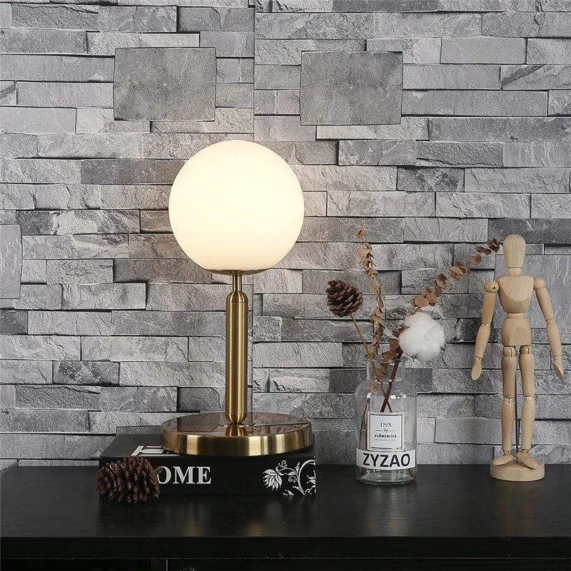 Lampe à poser — De table moderne créative en verre LED nordique