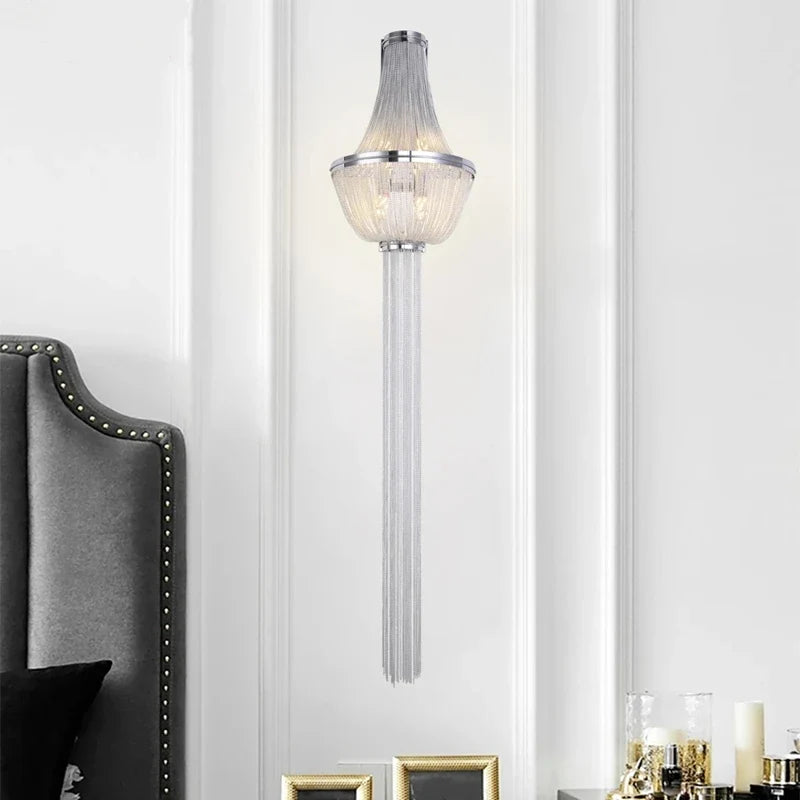 Applique murale à franges avec lumière décorative pour intérieur Manon Rosée en Métal - Lignes Dessinées & Décor Raffiné