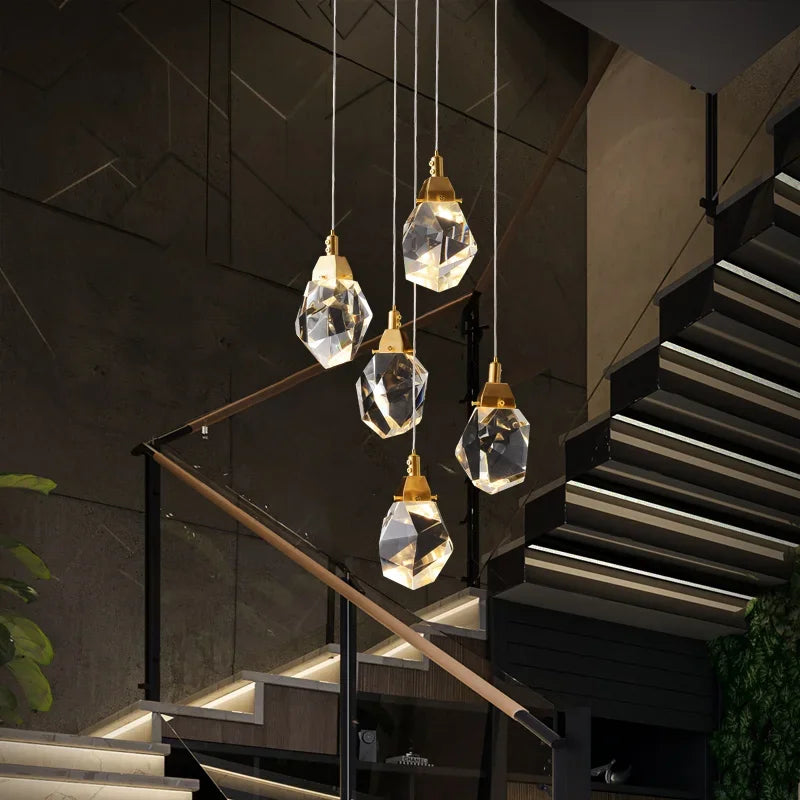 Lustre — En cristal de diamant de luxe escalier grand salon