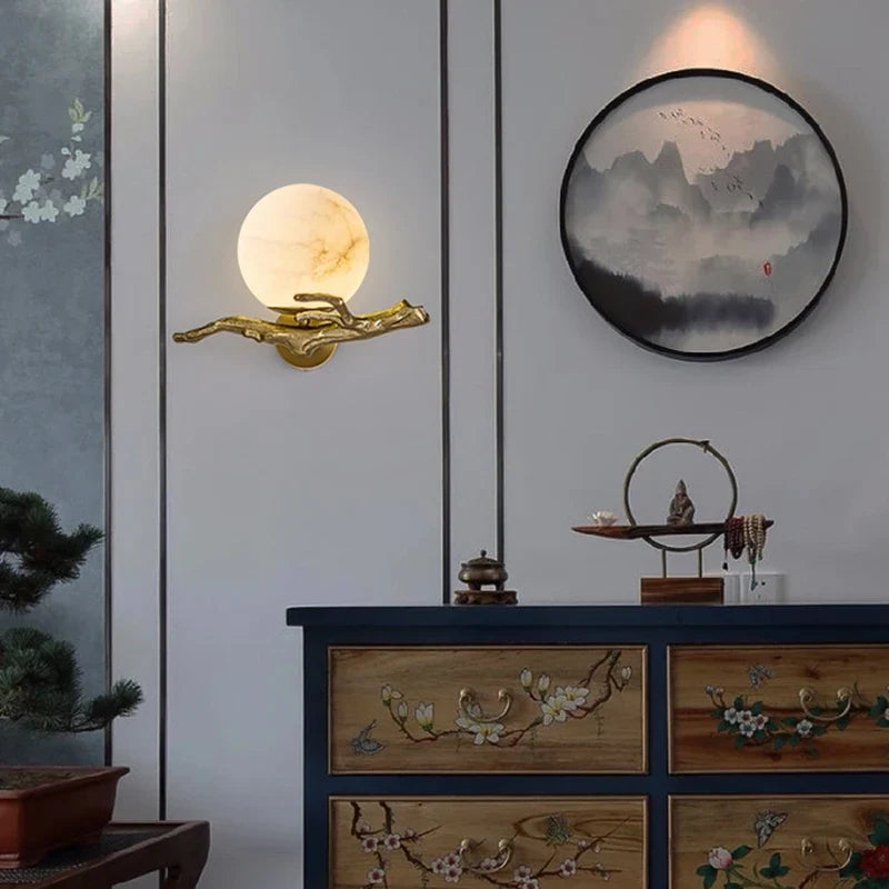 Applique murale en cuivre et marbre naturel design élégant pour intérieur Hermine Mirage - Des Reflets pour Souligner le Décor