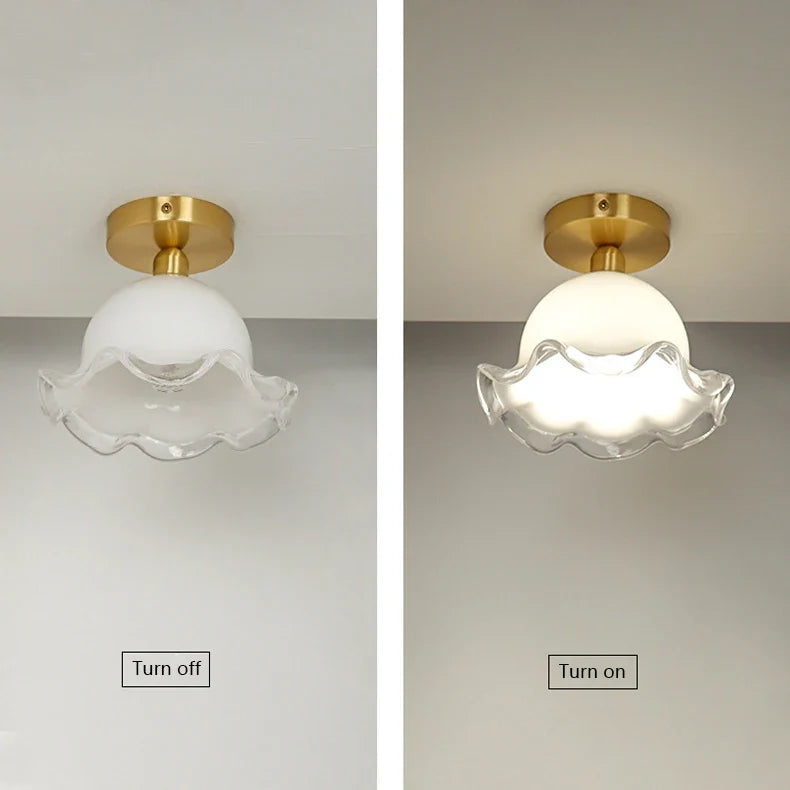 Plafonnier — Moderne en verre antique et laiton unique et minimaliste