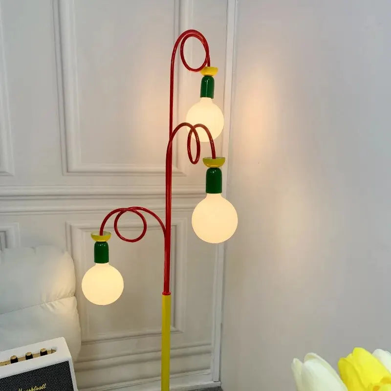 Plafonnier led design moderne luminaire décoratif idéal maison Zélian Lointain - Une Note Actuelle dans le Décor